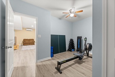 Bring your boat!!! Check out this amazing home, 4-5 Bedrooms, 3 - photo 40
