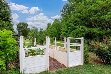 Bring your boat!!! Check out this amazing home, 4-5 Bedrooms, 3 - photo 46