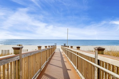 HIGHLY SOUGHT-AFTER 3-BEDROOM RESIDENCE IN BEACH COLONY TOWER - photo 33