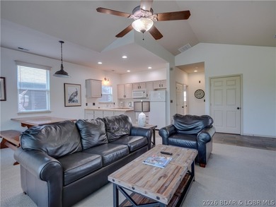 Experience resort-style living in this spacious 1 bed, 1 bath - photo 14
