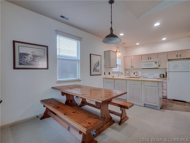 Experience resort-style living in this spacious 1 bed, 1 bath - photo 17