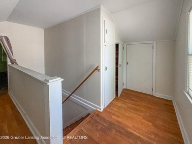 3 bed Cape Cod next to wonderful Scott Woods Park. Handicapped - photo 22