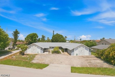 **LOCATION, LOCATION, LOCATION!** Perfectly positioned in the - photo 29