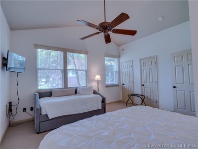 Experience resort-style living in this spacious 1 bed, 1 bath - photo 33