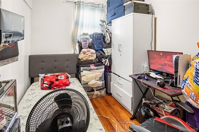 Investor opportunity in the heart of Throggs Neck! Welcome to - photo 33
