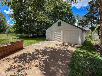 3 bed Cape Cod next to wonderful Scott Woods Park. Handicapped - photo 34