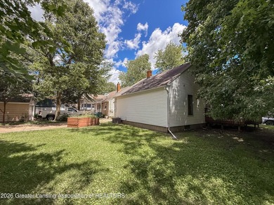 3 bed Cape Cod next to wonderful Scott Woods Park. Handicapped - photo 35