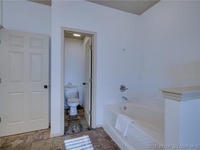 Experience resort-style living in this spacious 1 bed, 1 bath - photo 42