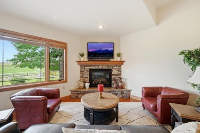 Enjoy easy one-level living in this beautifully crafted home - photo 13