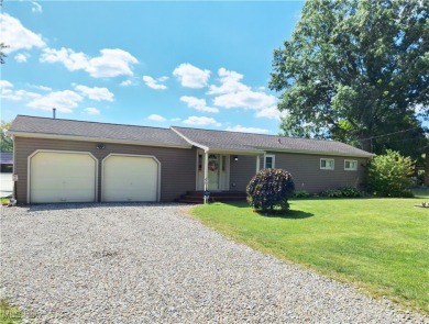 Lake Home For Sale in West Farmington, Ohio