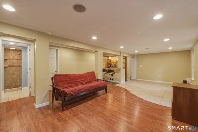 Welcome to your private lakeside retreat! Tucked away on a quiet - photo 24