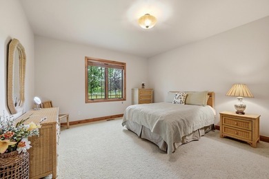Enjoy easy one-level living in this beautifully crafted home - photo 31