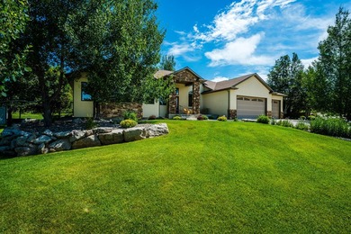 Enjoy easy one-level living in this beautifully crafted home - photo 37