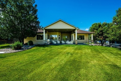 Enjoy easy one-level living in this beautifully crafted home - photo 42