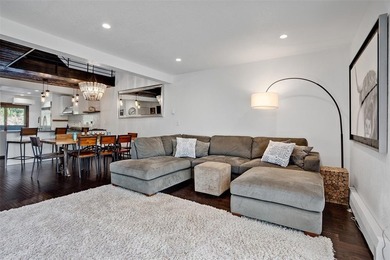 This peaceful, 2,892 SF 4 bedroom, 5 bathroom Columbine Townhome - photo 6