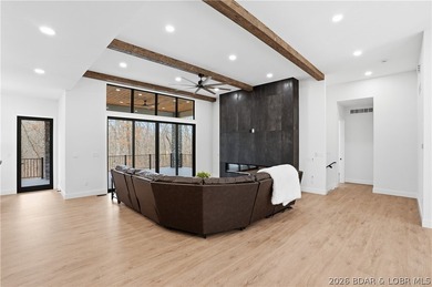 Welcome to your new modern retreat in Porto Cima. This stunning - photo 18