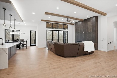 Welcome to your new modern retreat in Porto Cima. This stunning - photo 25