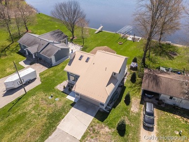 Life on all-sports Dickerson Lake is about more than a home - photo 31