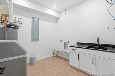 Welcome to your new modern retreat in Porto Cima. This stunning - photo 43
