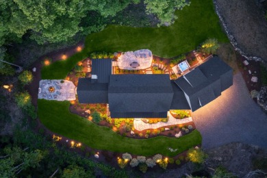 Singular site, Custom built with love, 5 acre lot - photo 8
