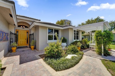 Welcome to this exceptional Davie home on a lush builder's acre! - photo 12