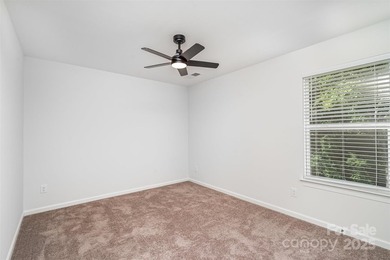 SELLER OFFERING $10K TOWARDS A 2/1 RATE BUYDOWN WITH ACCEPTABLE - photo 15