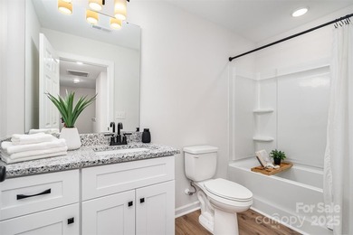 SELLER OFFERING $10K TOWARDS A 2/1 RATE BUYDOWN WITH ACCEPTABLE - photo 18
