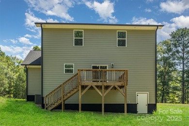 SELLER OFFERING $10K TOWARDS A 2/1 RATE BUYDOWN WITH ACCEPTABLE - photo 20