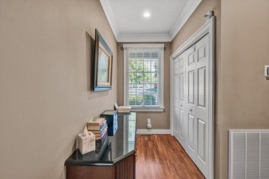 Stunning Lakefront Contemporary  Designed for comfortable - photo 27