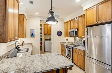 Luxury Lady's Island condominium in the highly sought-after - photo 16