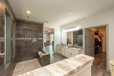 DISCOVER CASUAL, ELEGANT LAKE LIVING WITH THIS BEAUTIFULLY - photo 17