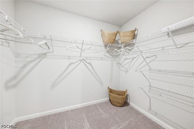 Welcome to our Prescott floor plan. The thoughtfully designed - photo 18