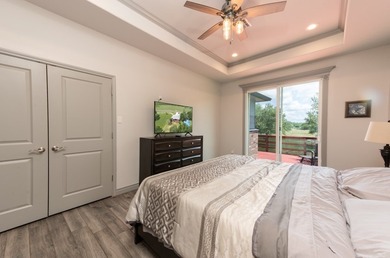 DISCOVER CASUAL, ELEGANT LAKE LIVING WITH THIS BEAUTIFULLY - photo 20
