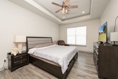 DISCOVER CASUAL, ELEGANT LAKE LIVING WITH THIS BEAUTIFULLY - photo 25