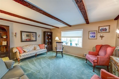 Meticulously maintained with pride of ownership, this sun - photo 4