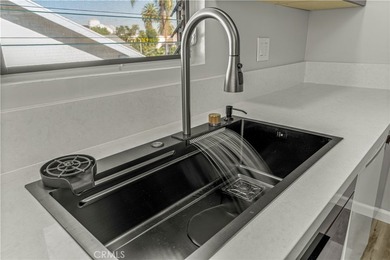 LOCATION! Remodeled Downtown Long Beach condo with 2 BEDROOMS - photo 11