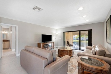 Completely renovated, light-filled second-floor condo offering - photo 11