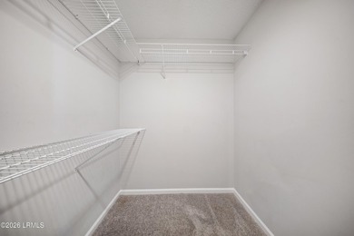 Welcome to 20 Cedar Crest Circle! A well-maintained single-story - photo 12