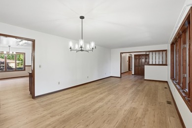Sprawling CUSTOM-BUILT BRICK AND CEDAR RANCH with over 2,400 sq - photo 13