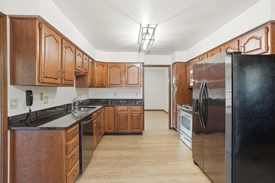 Sprawling CUSTOM-BUILT BRICK AND CEDAR RANCH with over 2,400 sq - photo 14