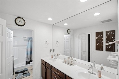 RARE Find! 3 Bedrooms/2 Baths! Spacious living area for you and - photo 15