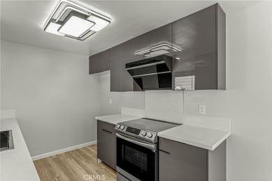 LOCATION! Remodeled Downtown Long Beach condo with 2 BEDROOMS - photo 16
