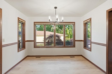 Sprawling CUSTOM-BUILT BRICK AND CEDAR RANCH with over 2,400 sq - photo 17