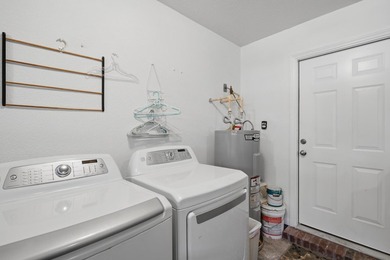 In the heart of Destin. Neighborhood Pool. Almost 1400 sqft - photo 18