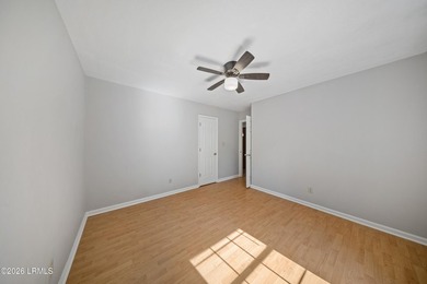 Welcome to 20 Cedar Crest Circle! A well-maintained single-story - photo 19