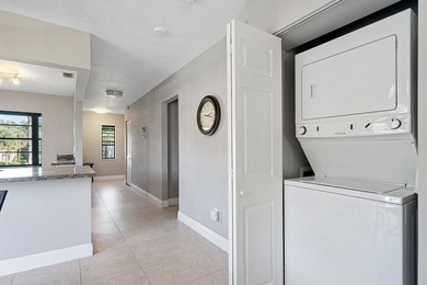 Completely renovated, light-filled second-floor condo offering - photo 19