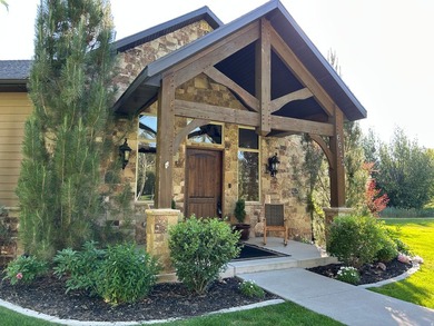 Extraordinary Lakeside Legacy Estate on Cemetery Point Peninsula - photo 19