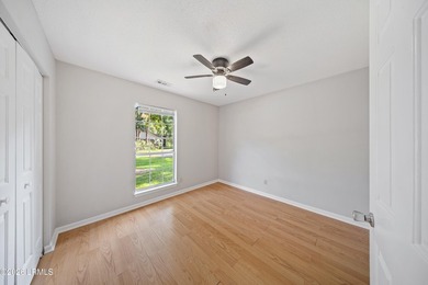 Welcome to 20 Cedar Crest Circle! A well-maintained single-story - photo 22