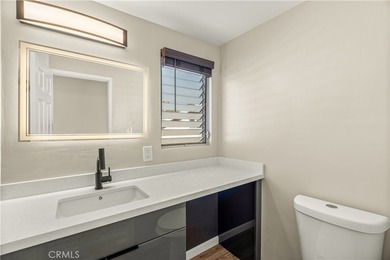 LOCATION! Remodeled Downtown Long Beach condo with 2 BEDROOMS - photo 23