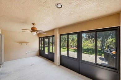 RARE Find! 3 Bedrooms/2 Baths! Spacious living area for you and - photo 23